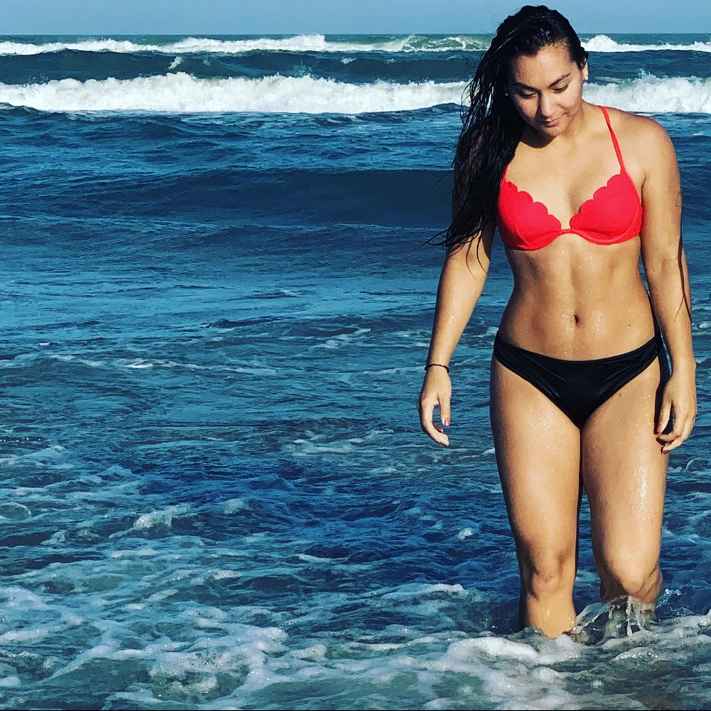 Items are new, no signs of wear … no thrift store!!!